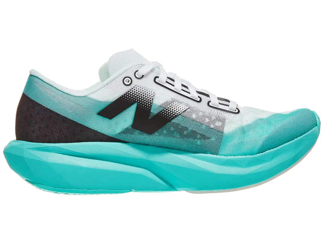 New Balance Women's Fuel Cell Rebel v4 - Cyber jade - Image 4