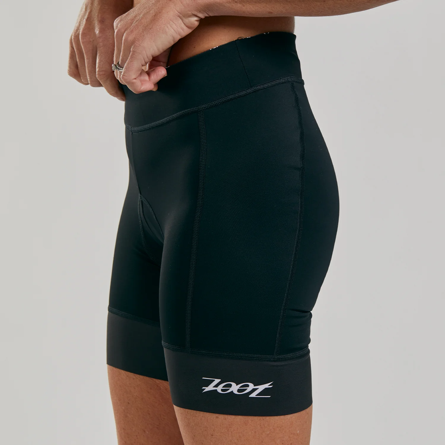 ZOOT WOMEN'S CYCLE CORE SHORT - BLACK - Image 3